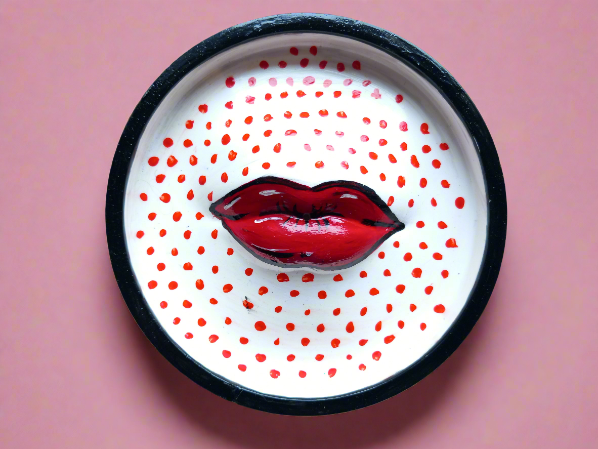 Lip Incense Holder
