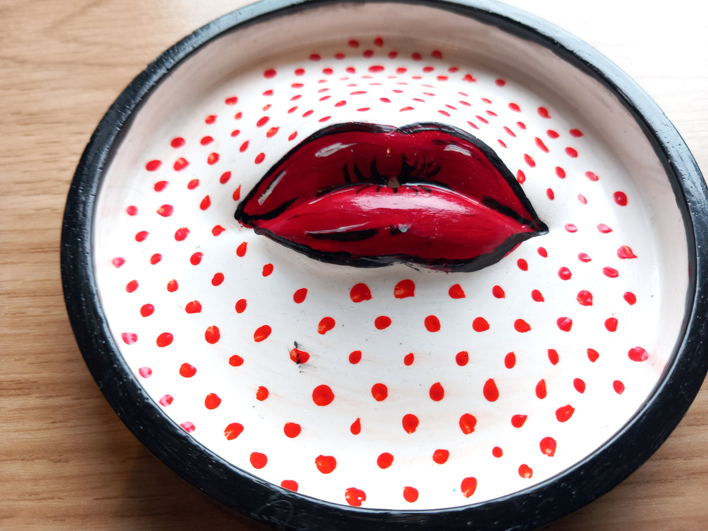 Lip Incense Holder